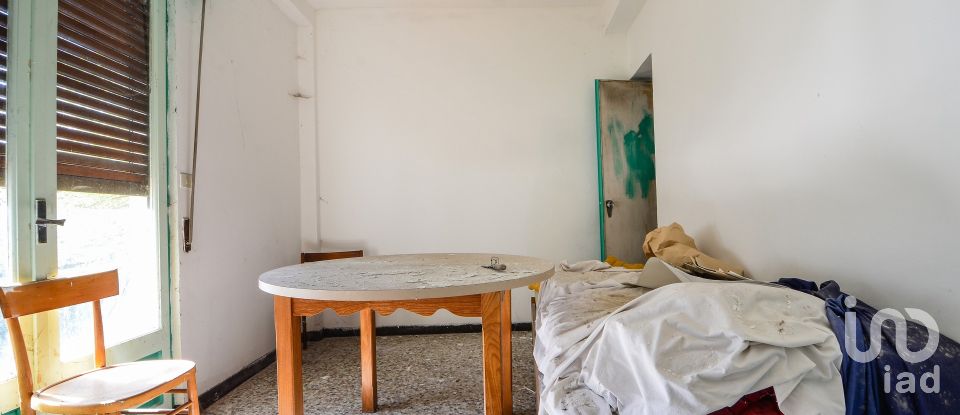 Rifugio 10 locali di 270 m² in Massimino (12071)