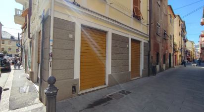 Negozio / locale commerciale di 120 m² in Genova (16154)