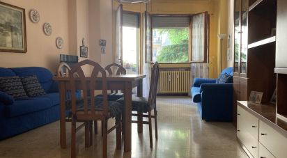 Three-room apartment of 116 m² in Corsico (20094)