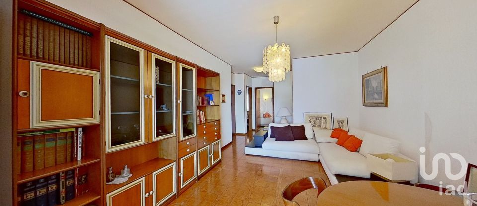 Appartamento 8 locali di 124 m² a Genova (16157)