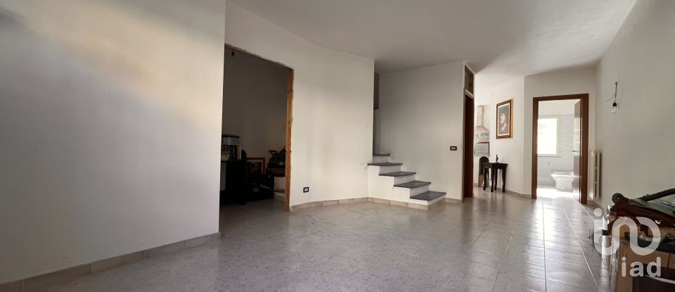 Casa indipendente 10 locali di 150 m² in Nuoro (08100)