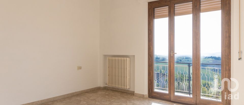 Apartment 6 rooms of 170 m² in Filottrano (60024)