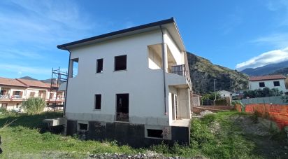 Rustico 0 locali di 348 m² in - (87030)