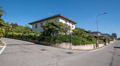 Villa 7 locali di 205 m² in Castiglione delle Stiviere (46043)