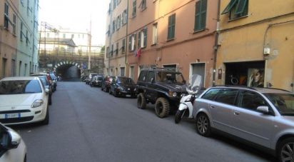 Appartamento 5 locali di 85 m² a Genova (16159)