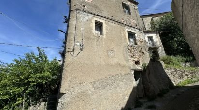 Casa di paese 5 locali di 80 m² in Cleto (87030)