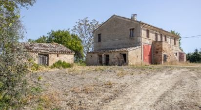 Rustico 6 locali di 300 m² in Montefano (62010)