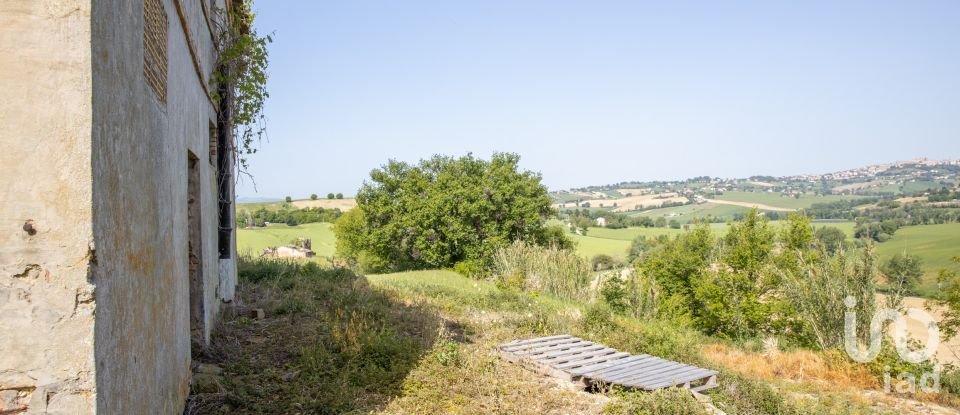 Rustico 6 locali di 300 m² in Montefano (62010)