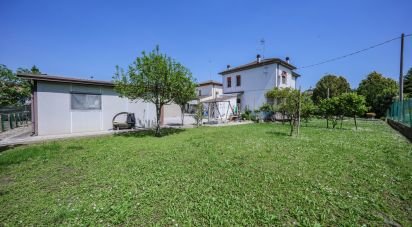 Casa indipendente 6 locali di 175 m² in Berra (44030)