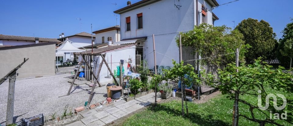 Casa indipendente 6 locali di 175 m² in Berra (44030)