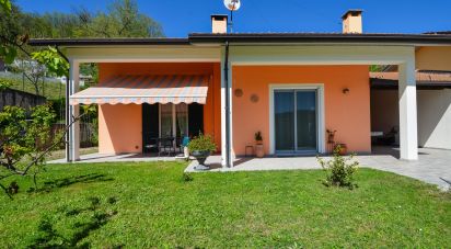 Casale 7 locali di 160 m² in Carcare (17043)