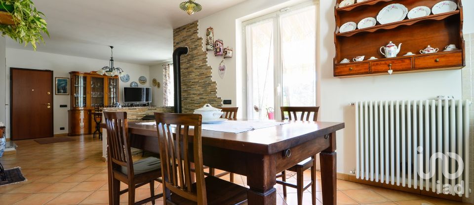 Farm 7 rooms of 160 m² in Carcare (17043)