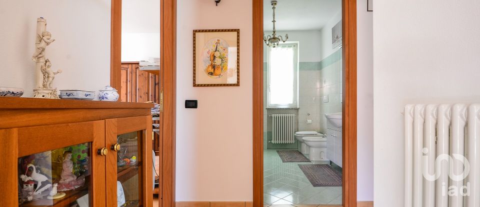 Farm 7 rooms of 160 m² in Carcare (17043)