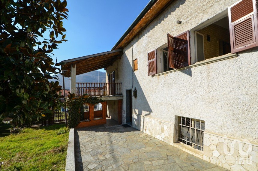 Casa di paese 10 locali di 190 m² in Saliceto (12079)