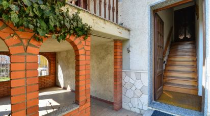 Village house 10 rooms of 190 m² in Saliceto (12079)