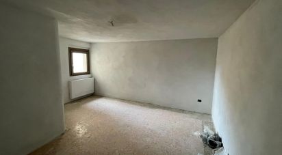 Townhouse 7 rooms of 138 m² in Montevarchi (52025)