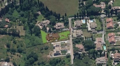 Terreno di 4.656 m² in Roma (00139)