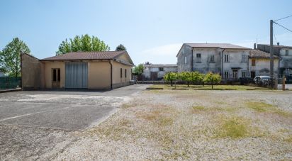 Casa 8 locali di 160 m² in Ceresara (46040)
