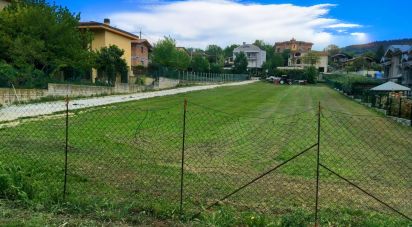 Terreno di 563 m² in L'Aquila (67100)
