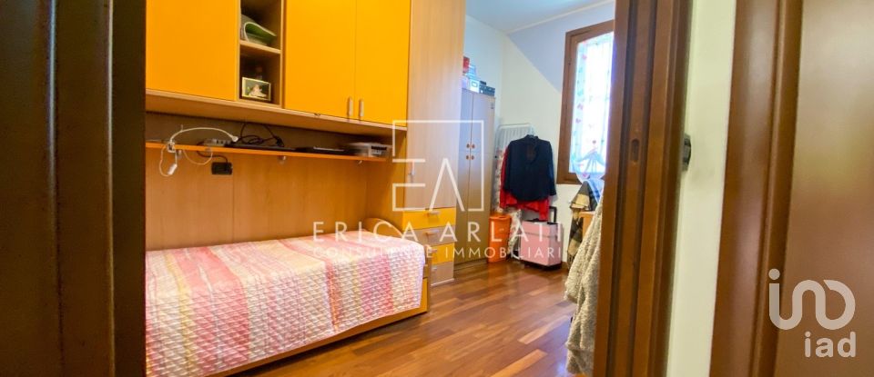 Three-room apartment of 105 m² in Appiano Gentile (22070)