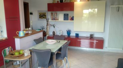 Palazzo / Stabile 3 locali di 57 m² a Montesilvano (65015)