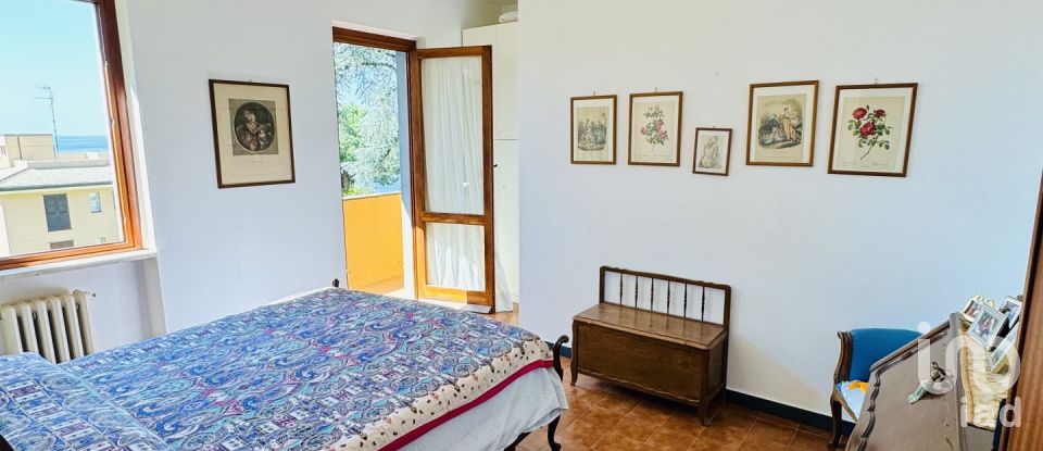 Three-room apartment of 67 m² in Arenzano (16011)