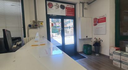 Negozio / locale commerciale di 100 m² in Genova (16143)