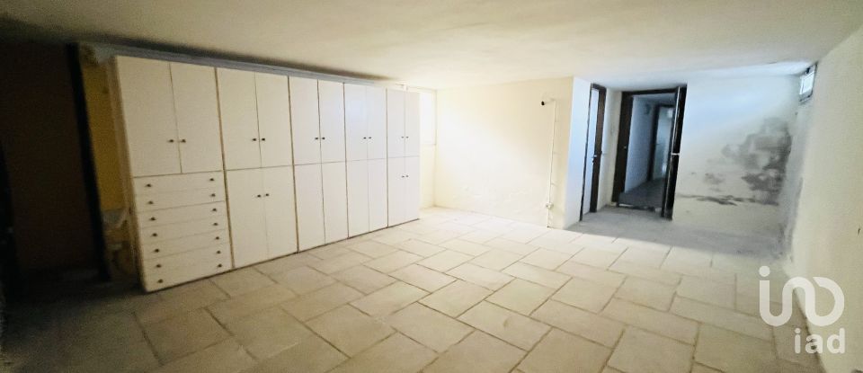 House 13 rooms of 335 m² in Casale Monferrato (15033)