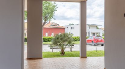 Palazzo / Stabile 3 locali di 40 m² a Fano (61032)