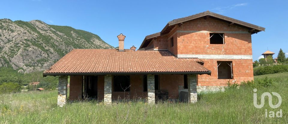 Rustico 0 locali di 400 m² in Cantalupo Ligure (15060)