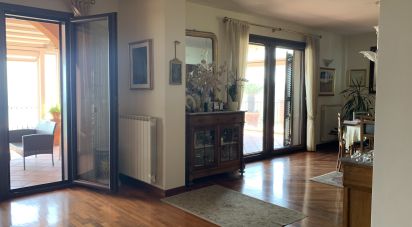 Casa indipendente / Villa 21 locali di 515 m² in Vasto (66054)