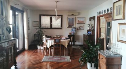 Casa indipendente / Villa 21 locali di 515 m² in Vasto (66054)