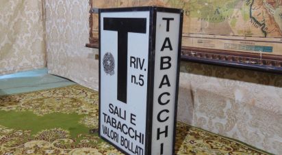 Attività locali di 43 m² in Torino (10121)