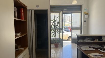 Negozio / locale commerciale di 51 m² in Martina Franca (74015)