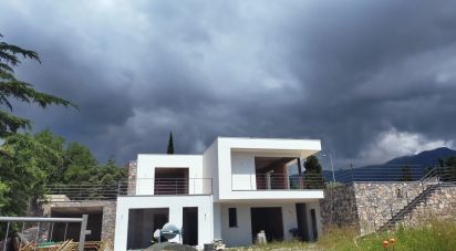 Casa indipendente / Villa 7 locali di 158 m² in Varazze (17019)