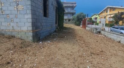Terreno di 1.120 m² in Pianella (65019)