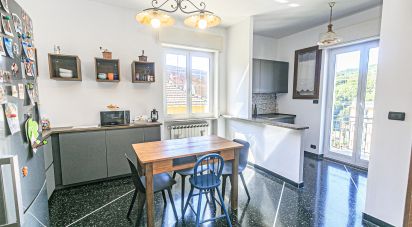 Villa Bifamiliare 7 locali di 100 m² a Campomorone (16014)