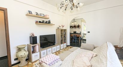 Villa Bifamiliare 7 locali di 100 m² a Campomorone (16014)