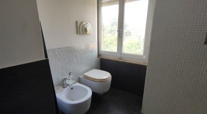 Palazzo / Stabile 4 locali di 72 m² a Bolano (19020)