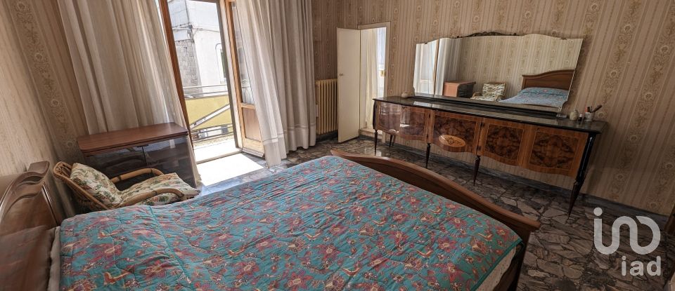 Casa indipendente 6 locali di 100 m² in Bussi sul Tirino (65022)