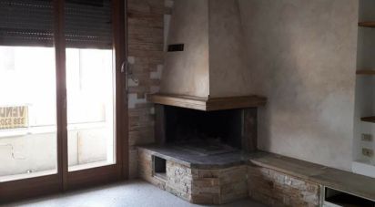 Appartamento 6 locali di 120 m² a Aulla (54011)