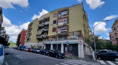Appartamento 5 locali di 63 m² a Roma (00179)