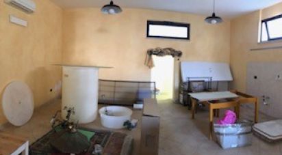 Negozio / locale commerciale di 85 m² in Mentana (00013)