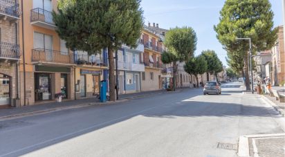 Negozio / locale commerciale di 69 m² in Porto Recanati (62017)