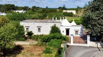 Trullo 4 locali di 236 m² in Martina Franca (74015)
