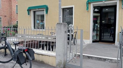 Bar and tobacco shop of 90 m² in Fano (61032)