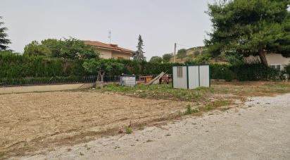 Terreno di 1.420 m² in Tortoreto (64018)
