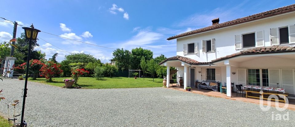Casale 17 locali di 362 m² in Masio (15024)