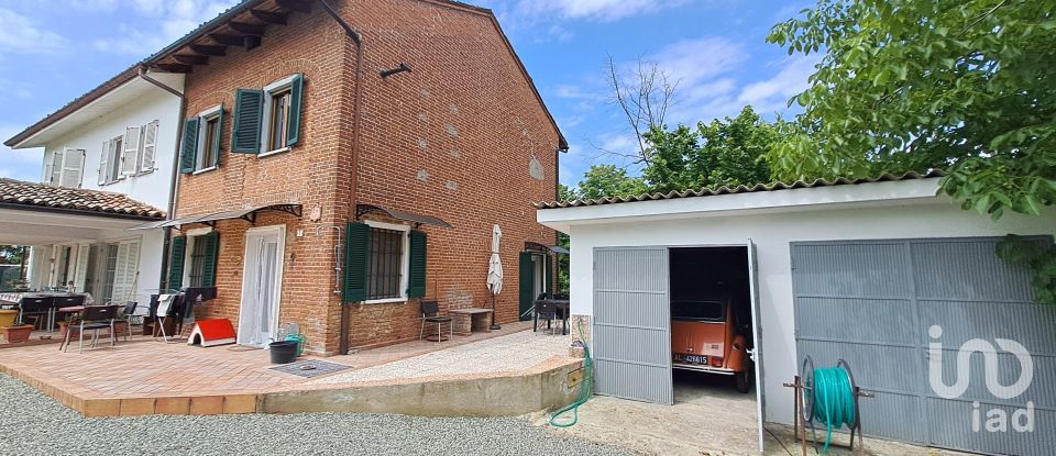 Casale 17 locali di 362 m² in Masio (15024)