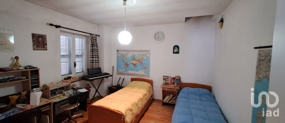 Casale 17 locali di 362 m² in Masio (15024)